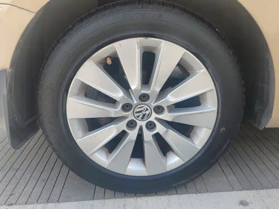 Volkswagen Lavida — миниатюра 6