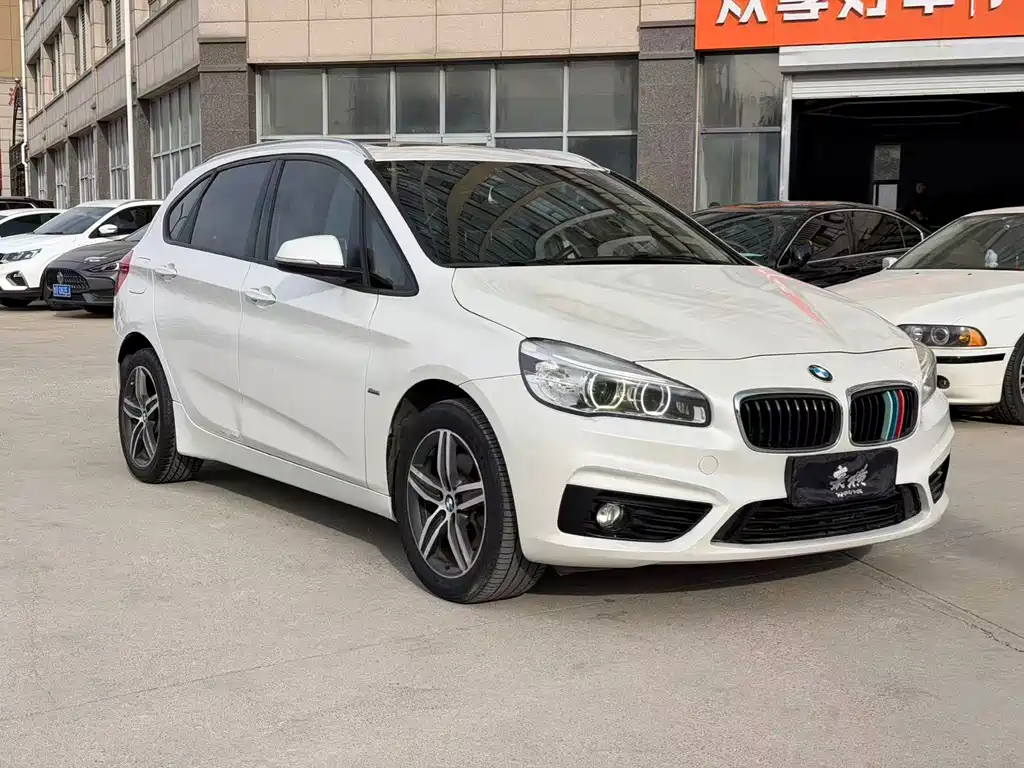 BMW 2 SERIES STATION WAGON