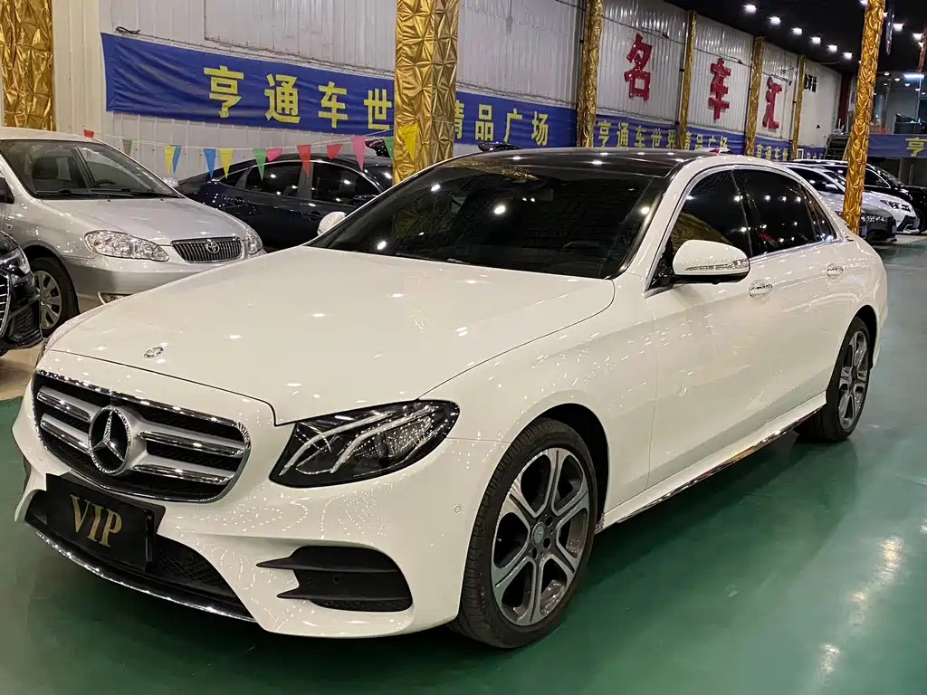 Mercedes-Benz E-Class — миниатюра 3