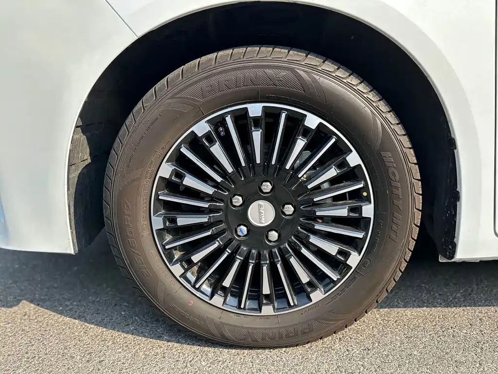 BAW Ruisheng Ace M7 — миниатюра 17