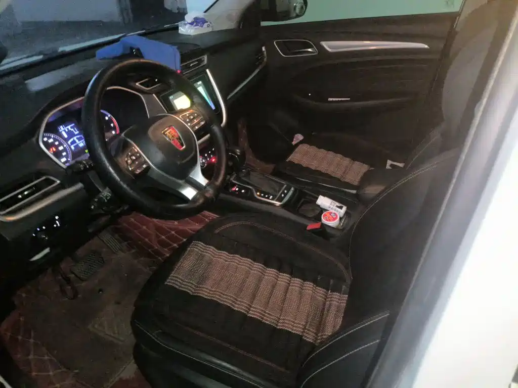Roewe RX3 — миниатюра 8