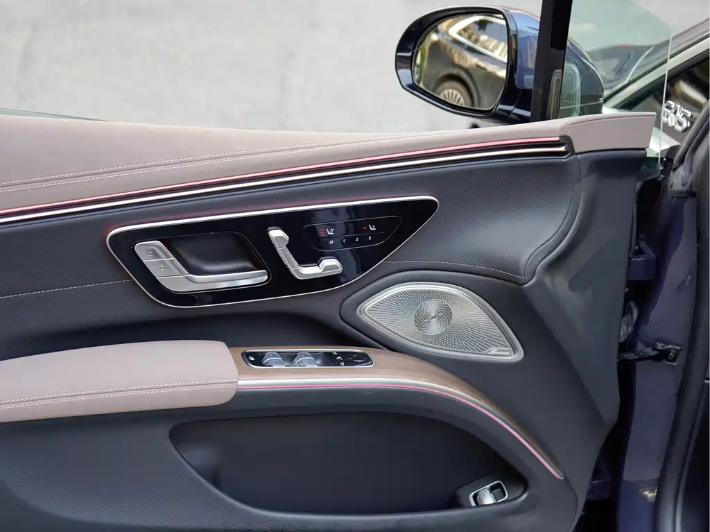 Mercedes-Benz EQS — миниатюра 19