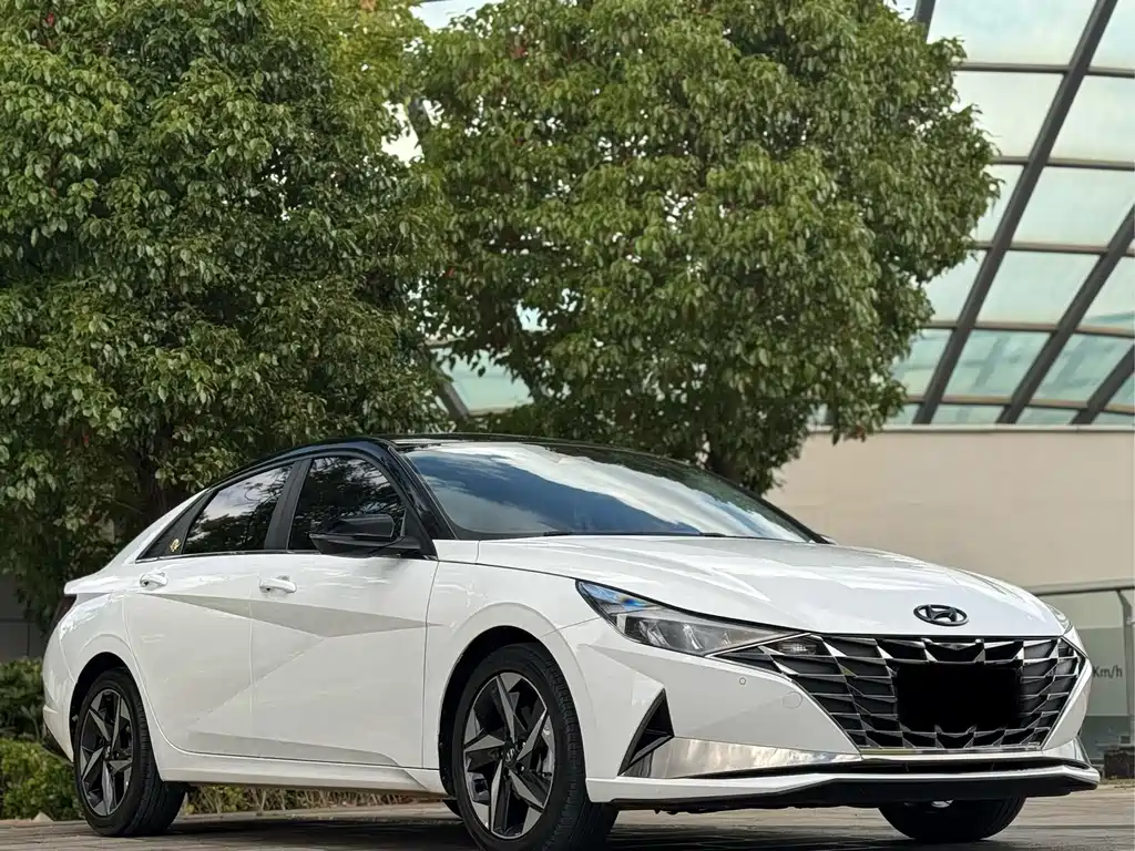 Hyundai Elantra — миниатюра 4
