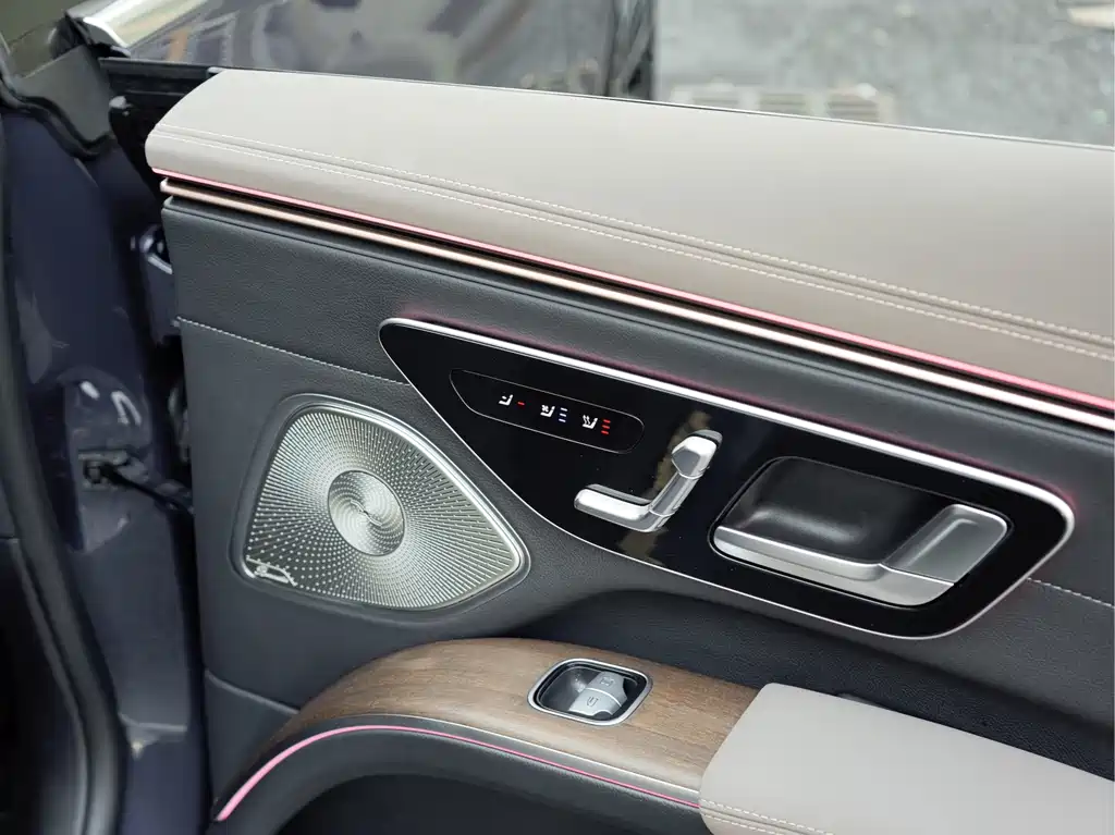 Mercedes-Benz EQS — миниатюра 17