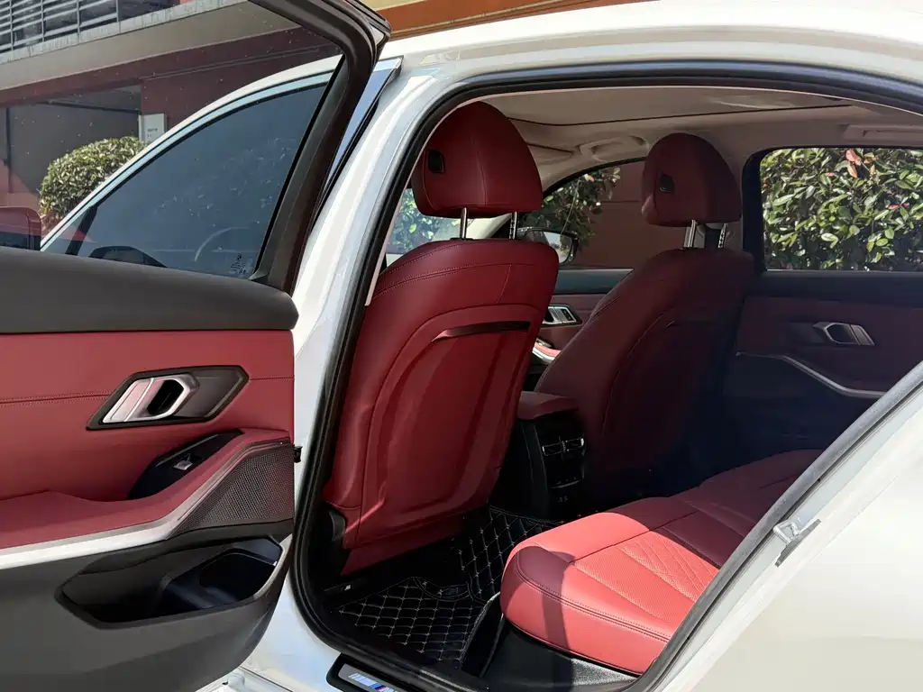 BMW 3 Series — миниатюра 8