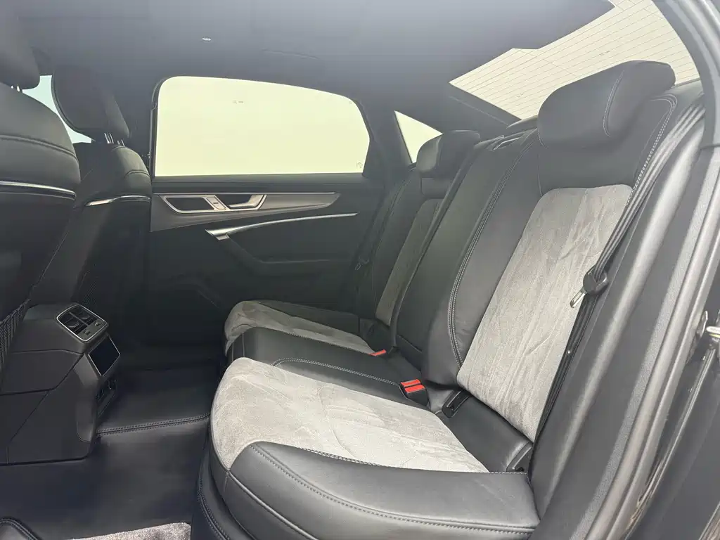 Audi A6L — миниатюра 15
