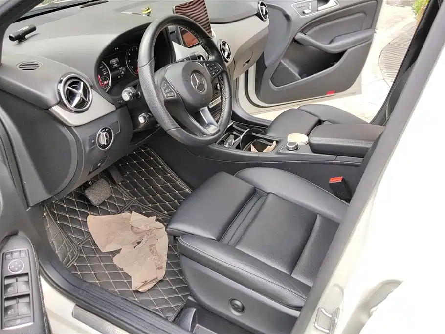 Mercedes-Benz B-Class B 2018 B 200 Fashion
