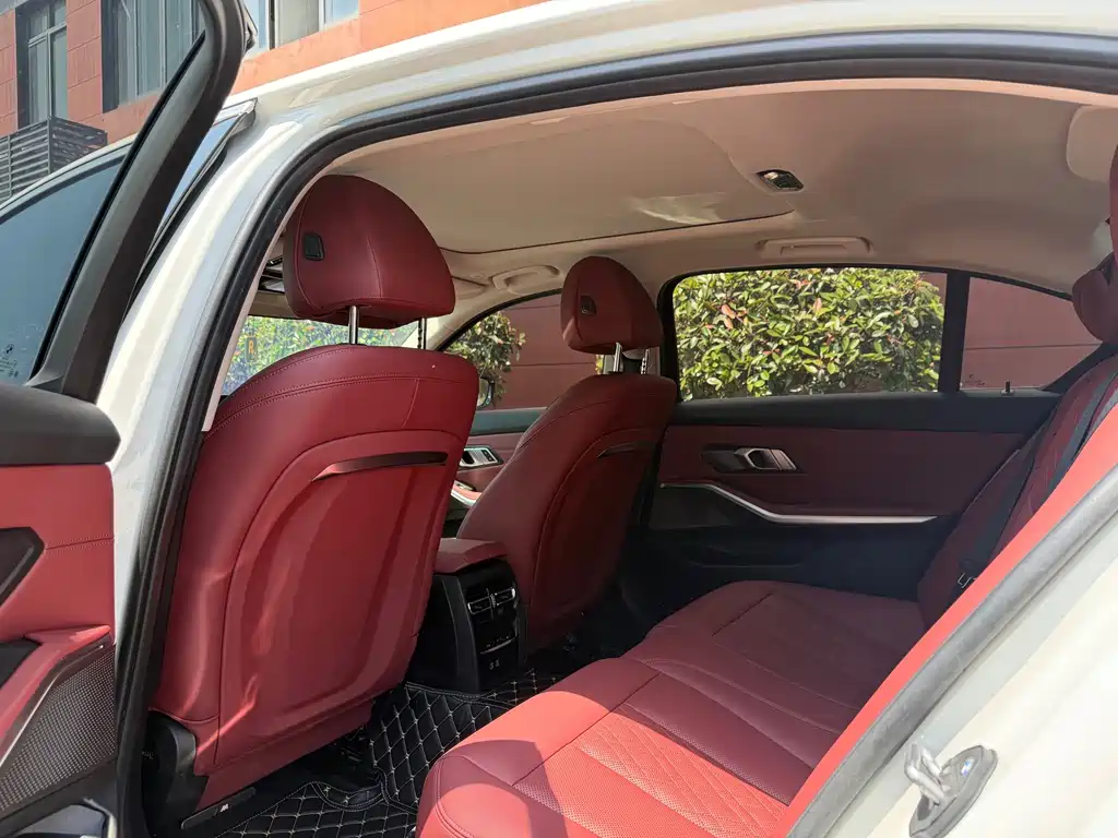 BMW 3 Series — миниатюра 10