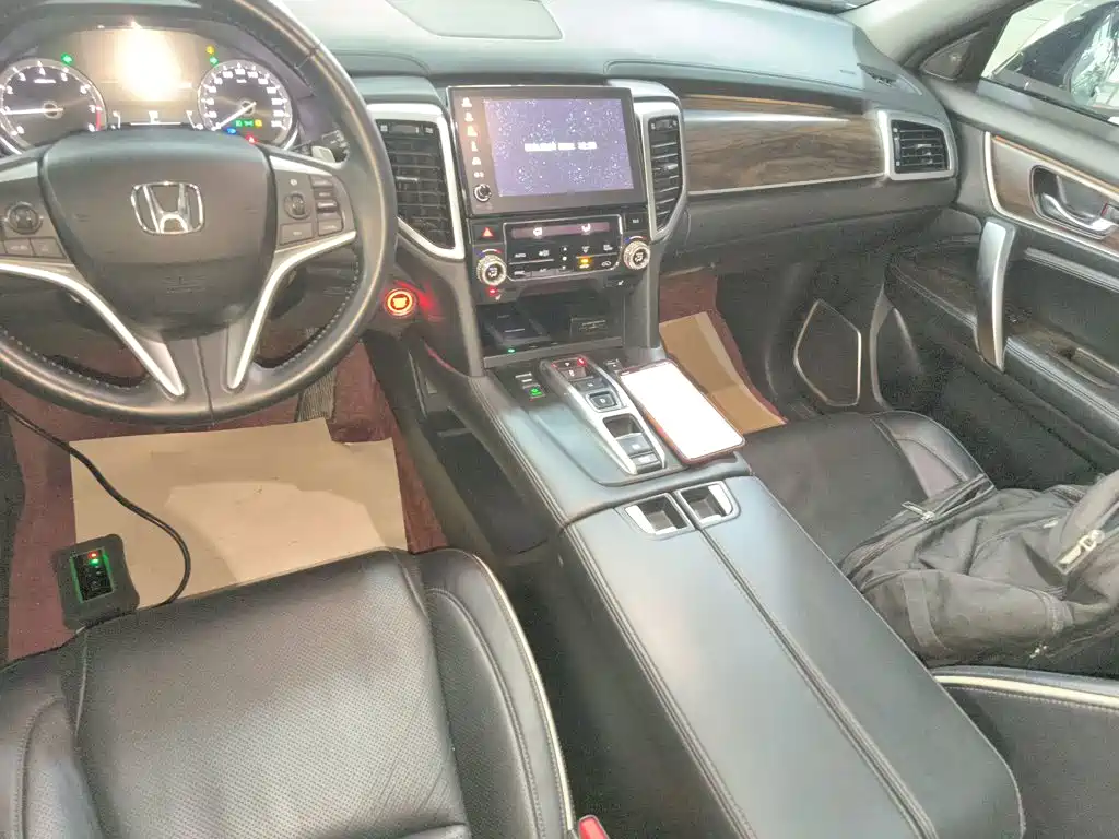 Honda UR-V 2017 370TURBO Luxury V