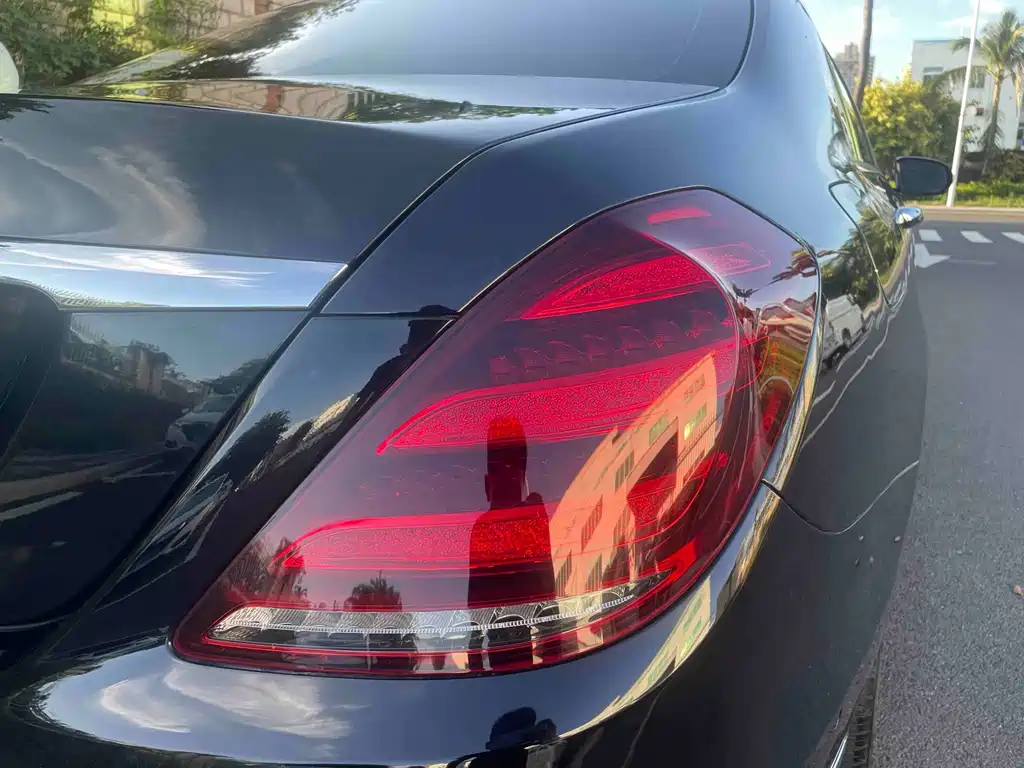 Mercedes-Benz S-Class — миниатюра 16