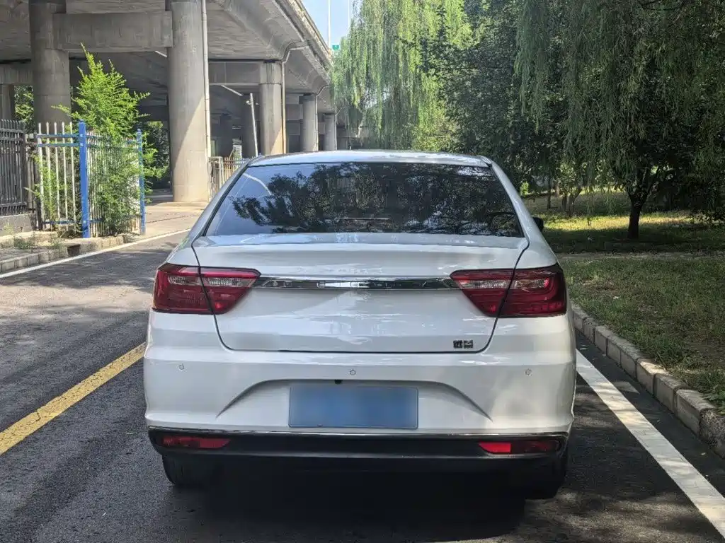Geely Vision — миниатюра 6