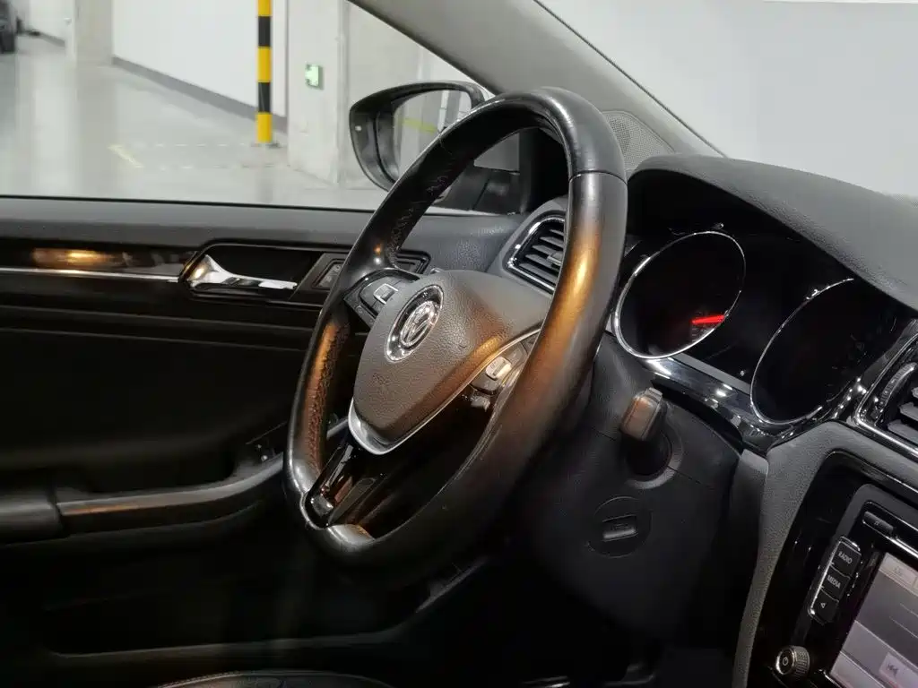 Volkswagen Sagitar — миниатюра 22