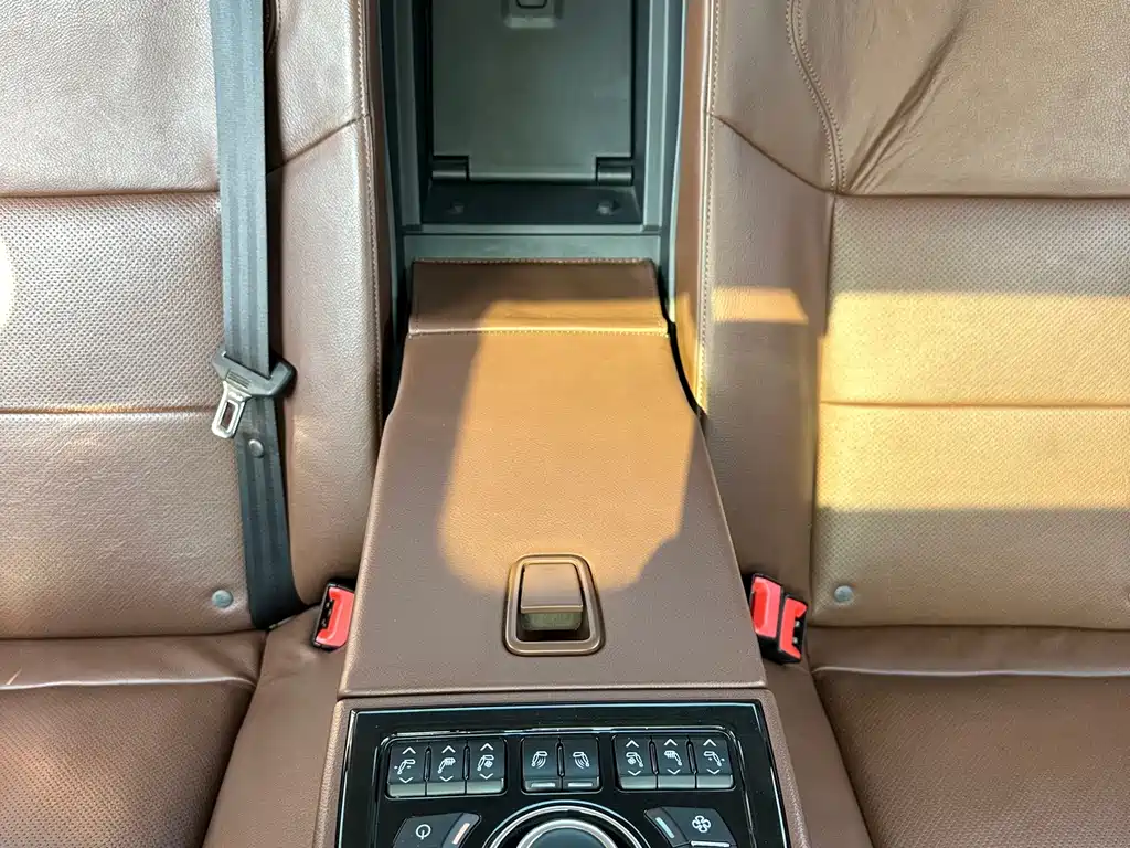 Hongqi Hongqi H7 — миниатюра 16