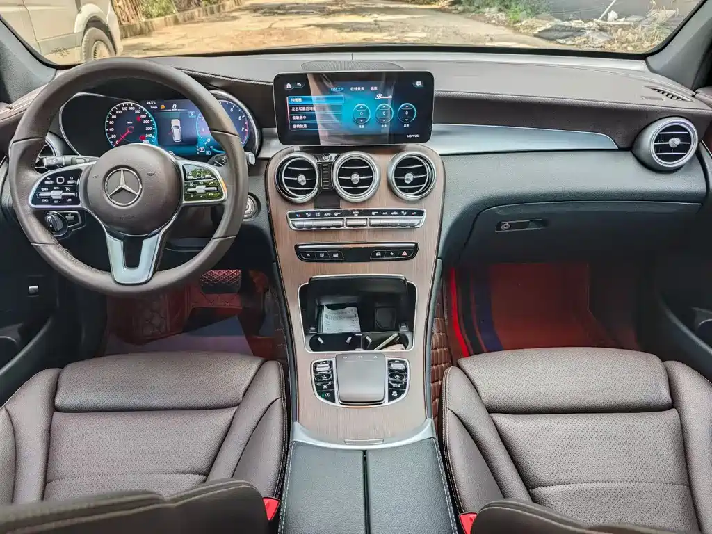 Mercedes-Benz GLC 2021 GLC 300 L 4MATIC