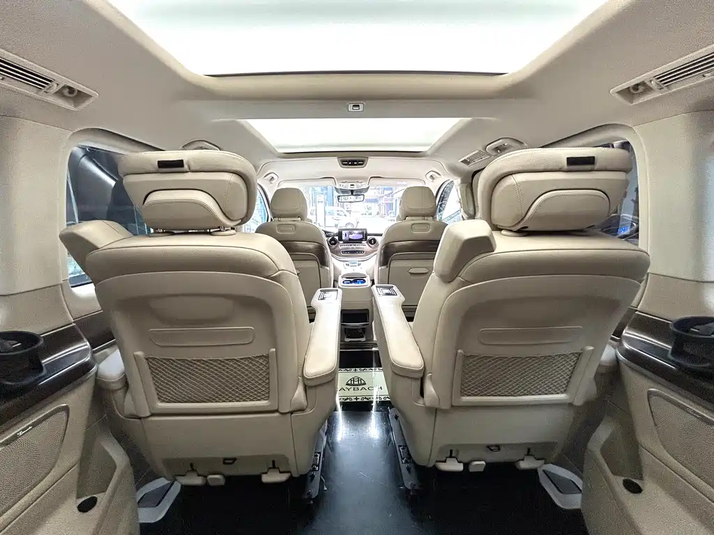 MERCEDES-BENZ V CLASS