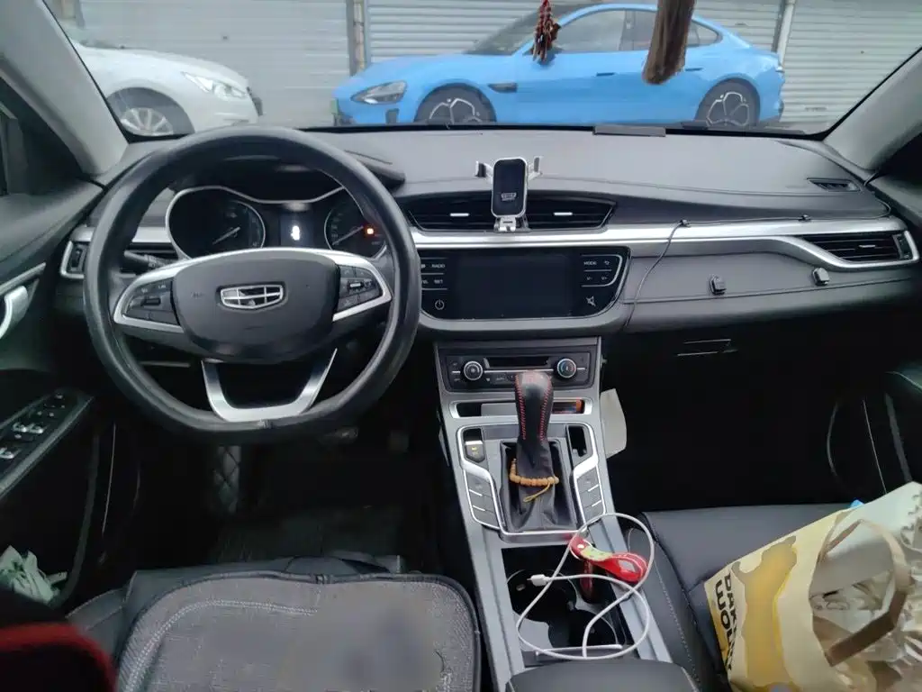 Geely Emgrand — миниатюра 6