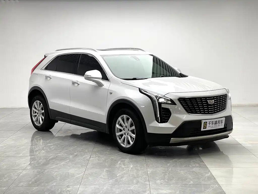 Cadillac XT4 2022 28T