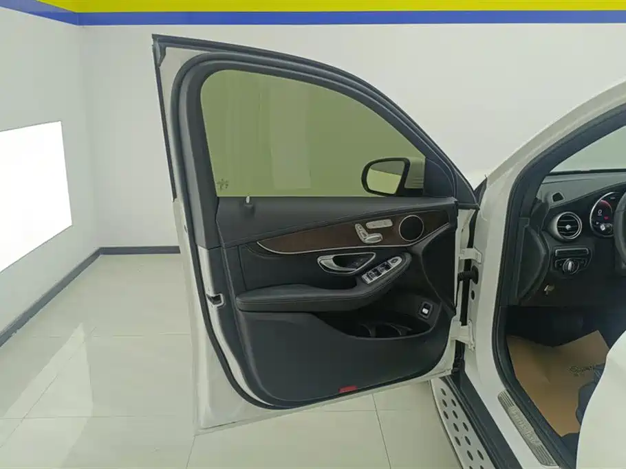 Mercedes-Benz GLC 2020 GLC 260 L 4MATIC Luxury