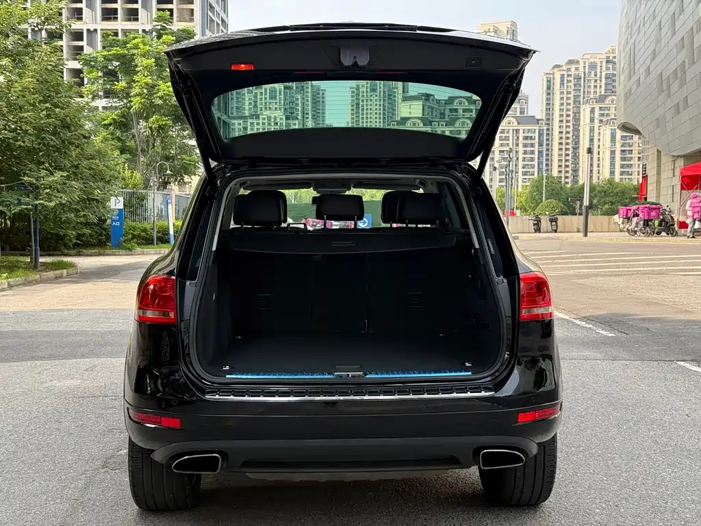 Volkswagen Touareg — миниатюра 14