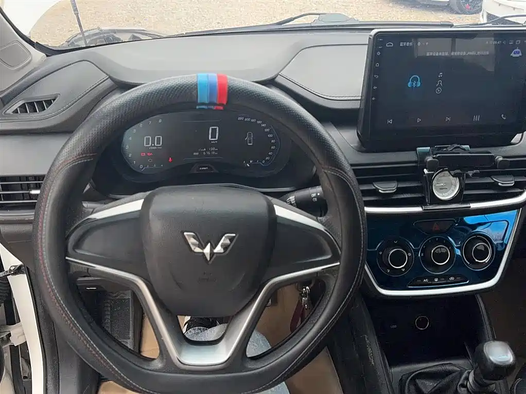 WULING AUTOMOBILE WULING HONGGUANG S3