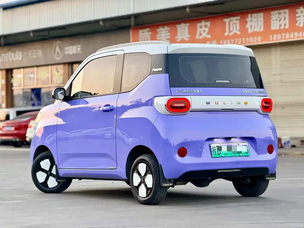 Wuling MINIEV — миниатюра 4