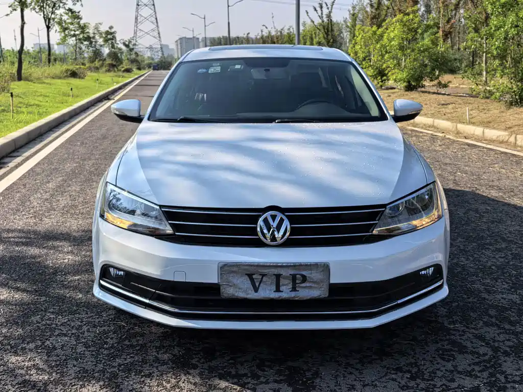 Volkswagen Sagitar — миниатюра 3