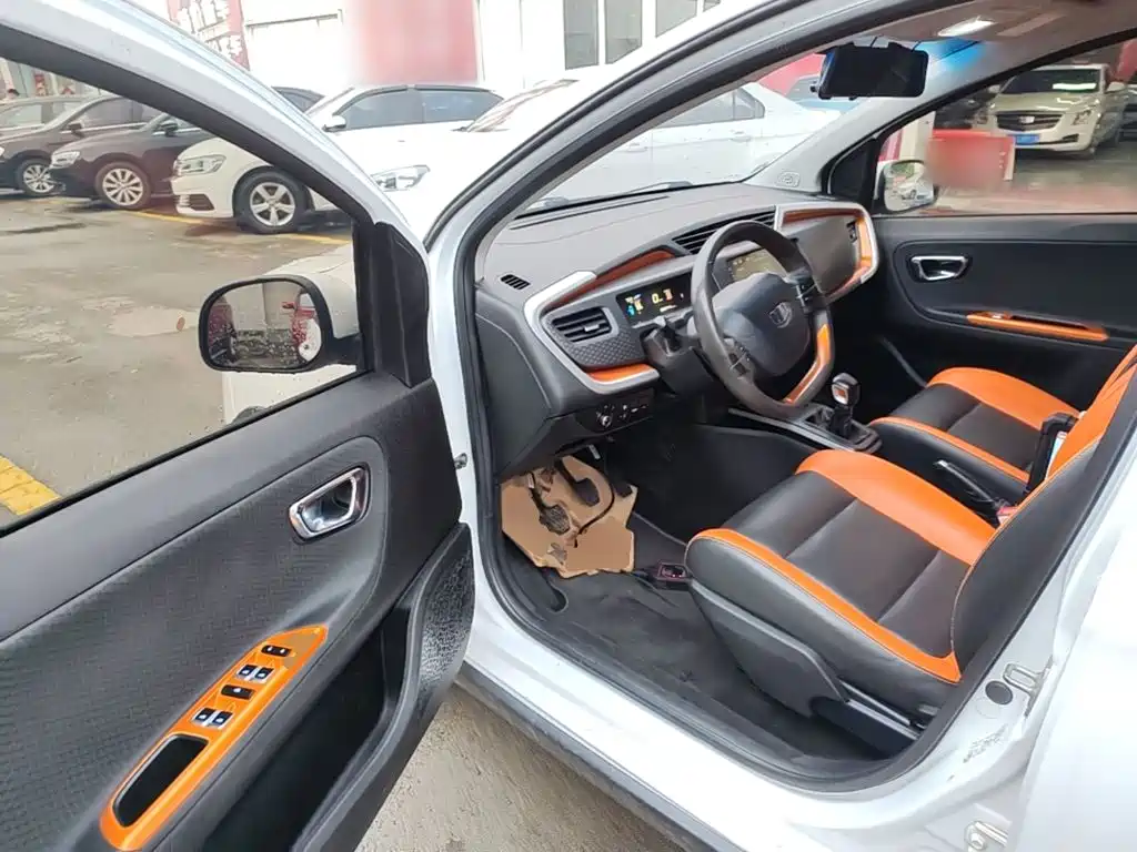 Geely Vision X1 — миниатюра 16