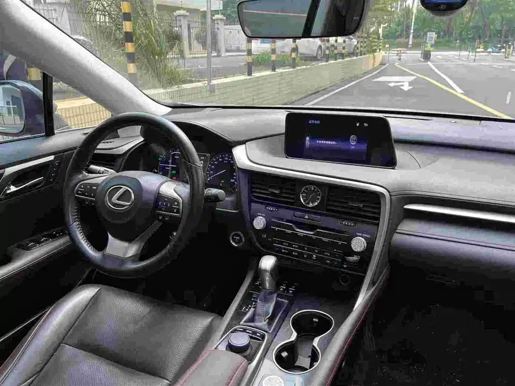 Lexus RX — миниатюра 6