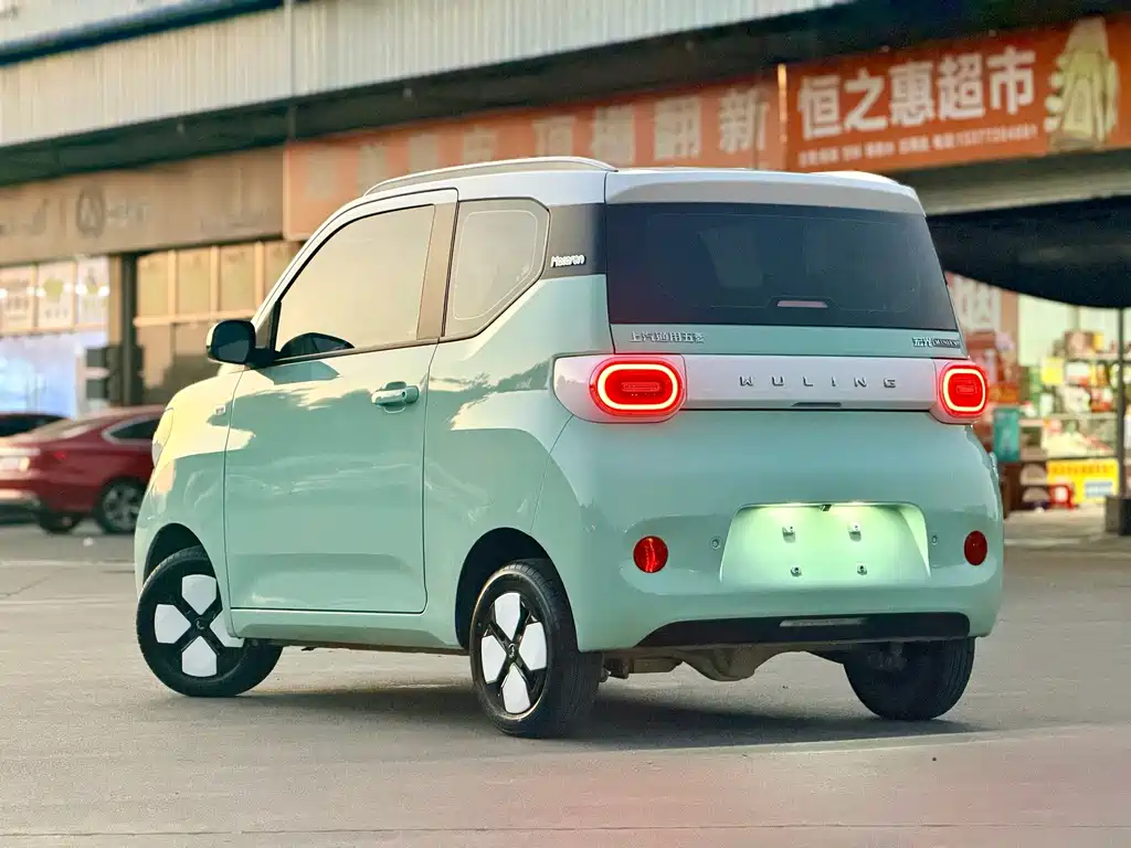 Wuling MINIEV — миниатюра 6