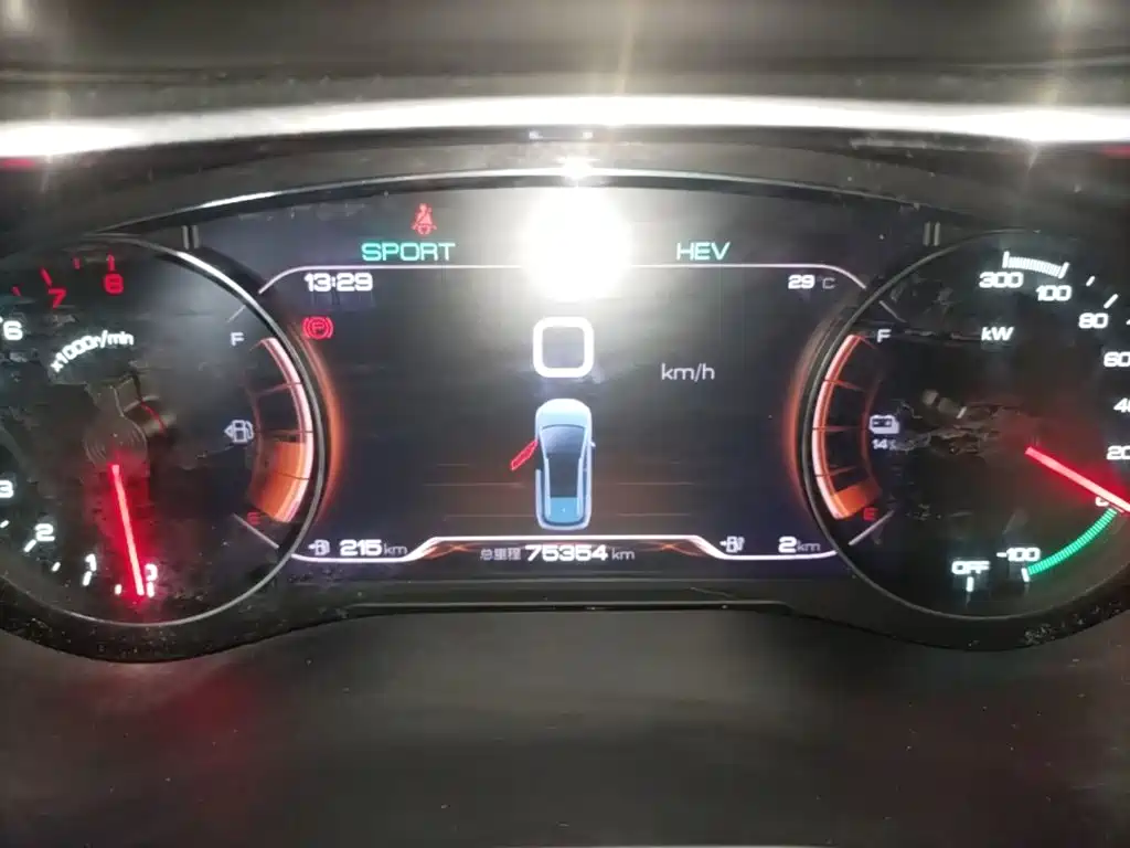 BYD MAX New Energy — миниатюра 12