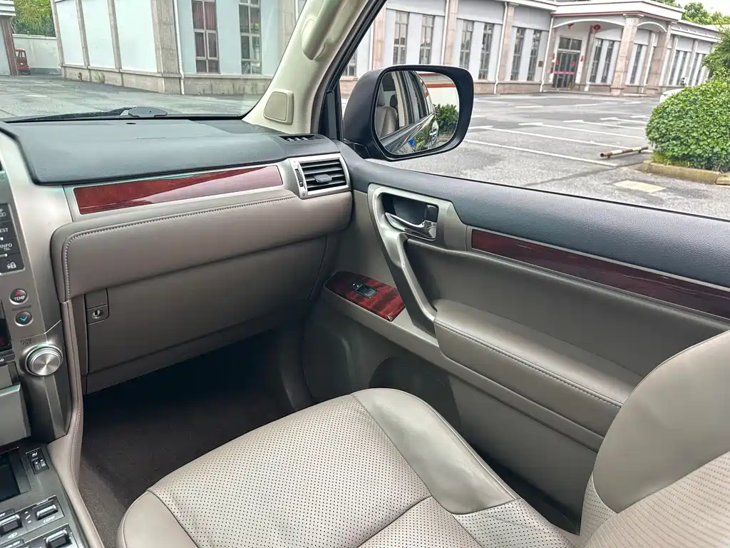 Lexus GX — миниатюра 32