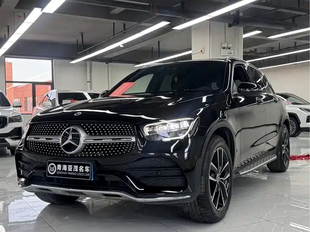MERCEDES-BENZ GLC