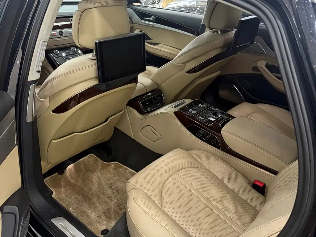 Audi A8 — миниатюра 18