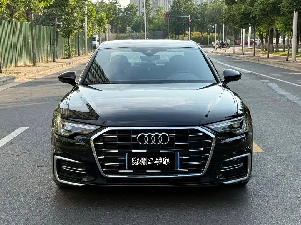 Audi A6L 2023 40 TFSI Luxury