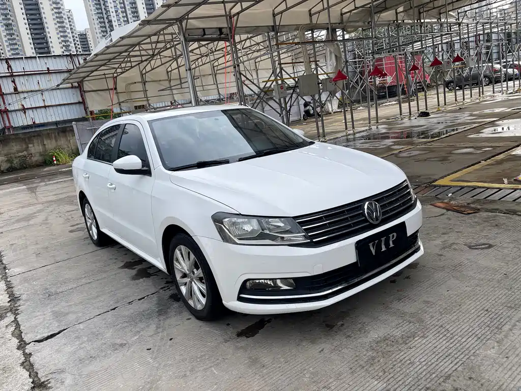 Volkswagen Lavida — миниатюра 3