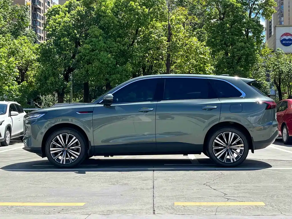 Hongqi Красный флаг HS6 PHEV — миниатюра 4