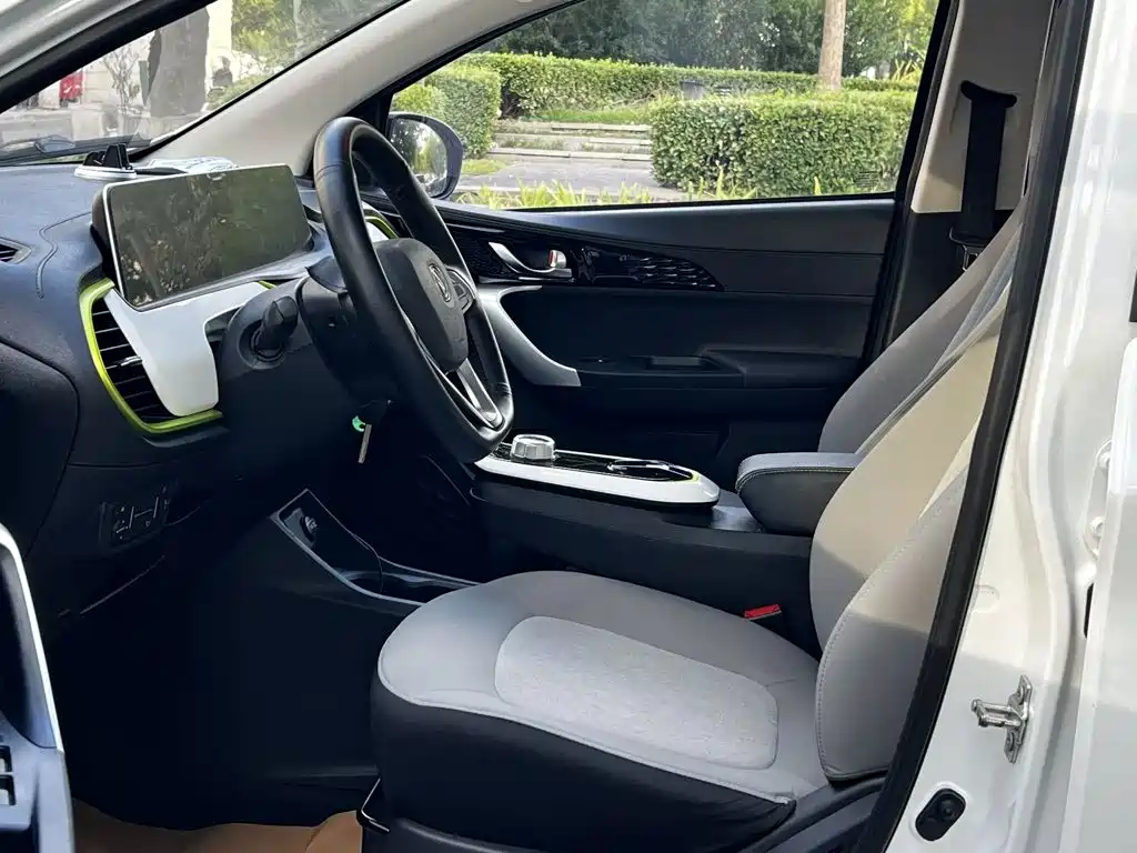 Changan Benben E-Star — миниатюра 9