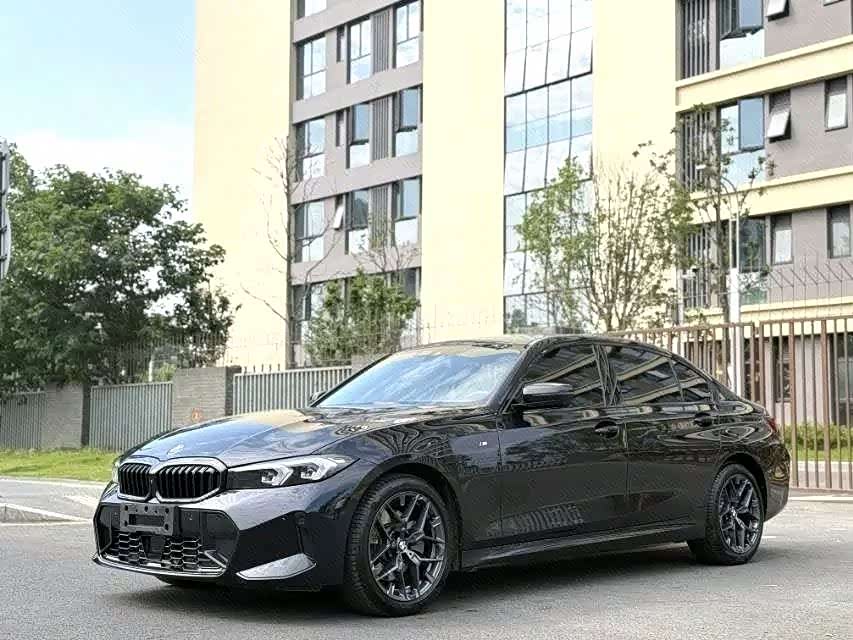 BMW 3 Series 2.0 л 2024 г. Чёрный, пробег 20000 км