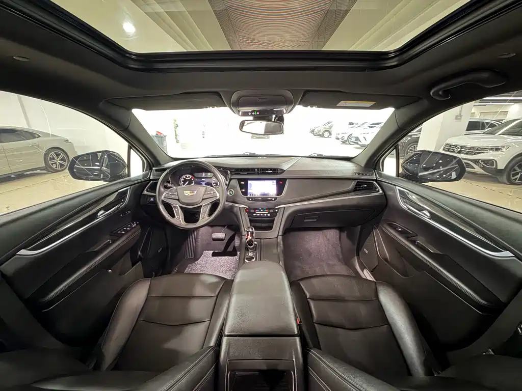 Cadillac XT5 — миниатюра 8