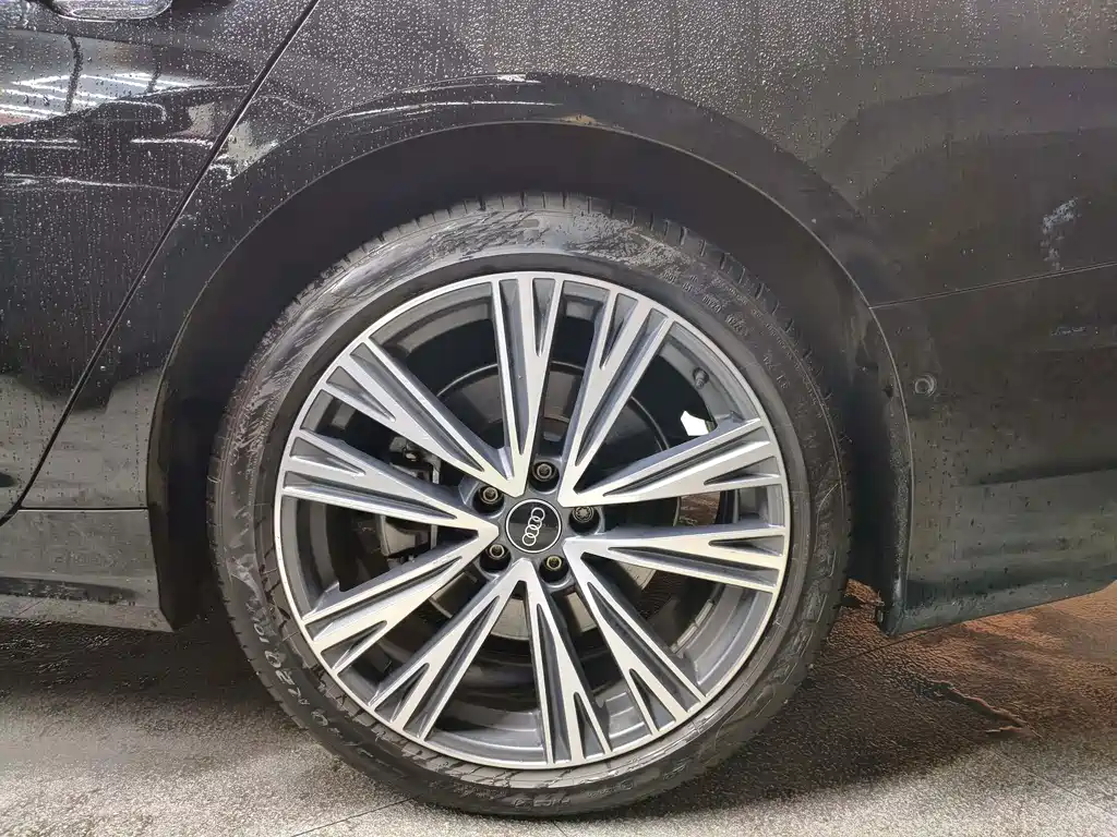 Audi A6L — миниатюра 14