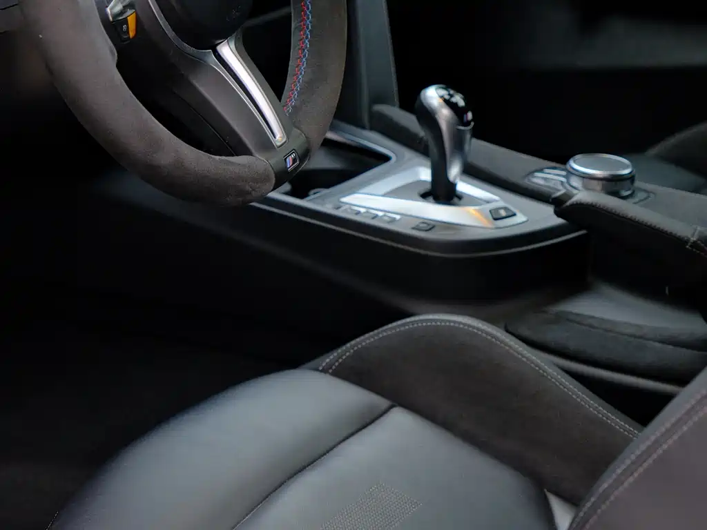 BMW M4 2018 M4 CS
