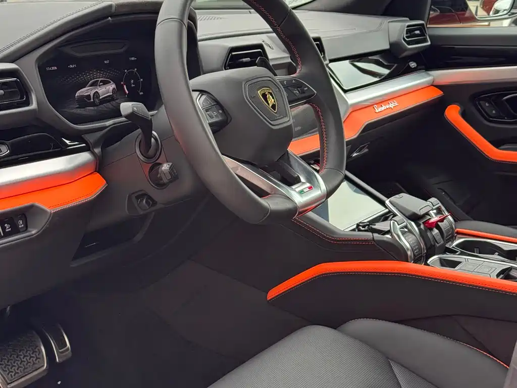 Lamborghini Urus SE 2025 4.0T Standard
