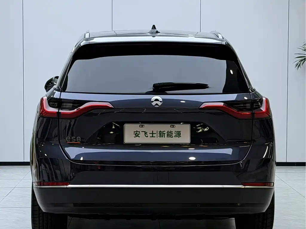 NIO ES8 — миниатюра 14