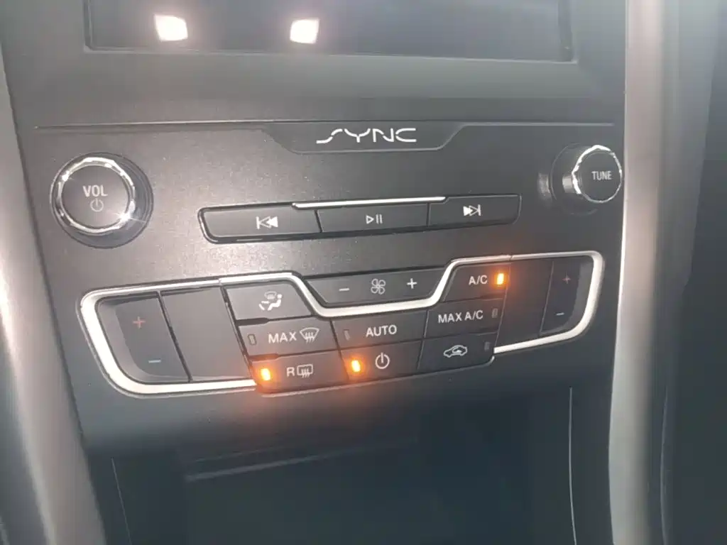Ford Mondeo New Energy — миниатюра 13