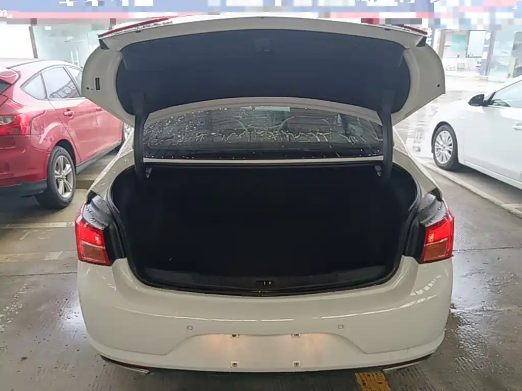 Buick Verano — миниатюра 19