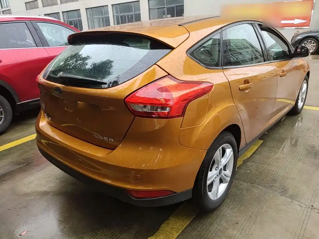 Ford Focus — миниатюра 8