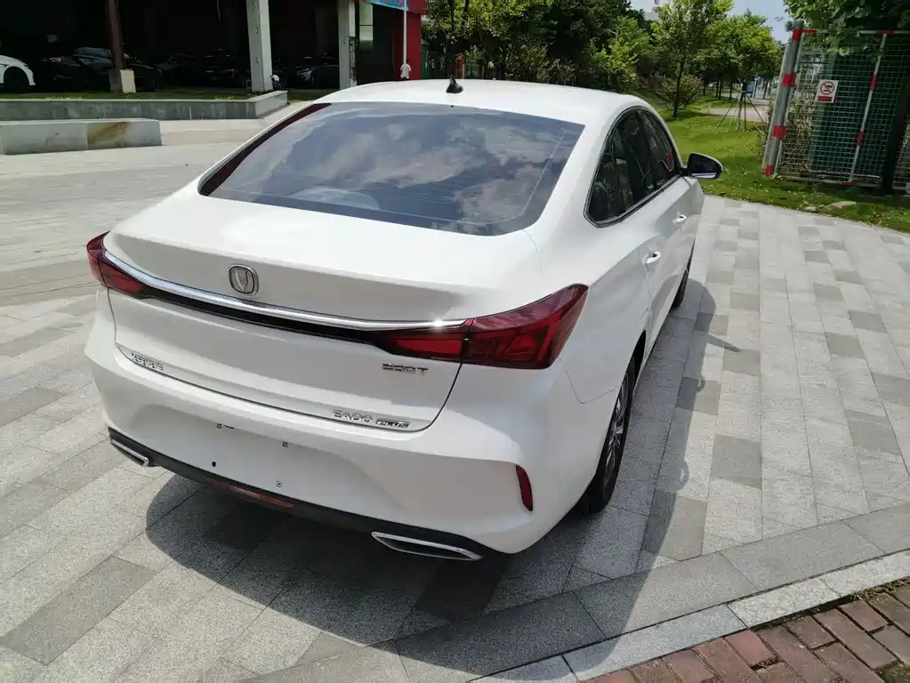 Changan Eado — миниатюра 9