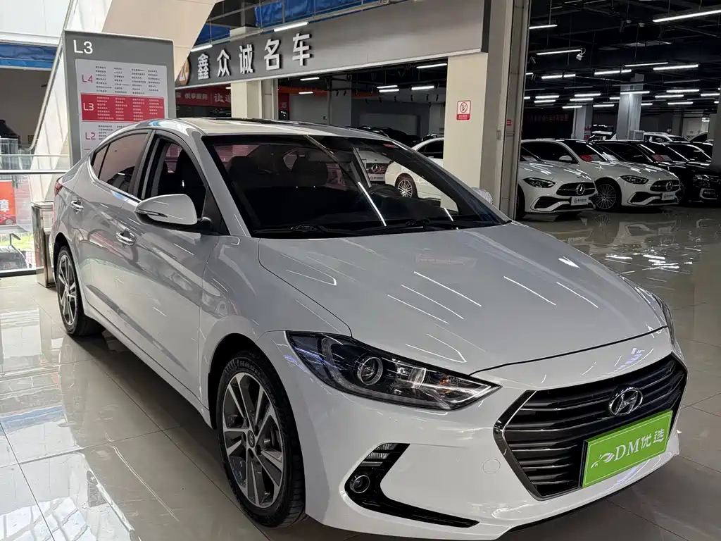 Hyundai Elantra 2019