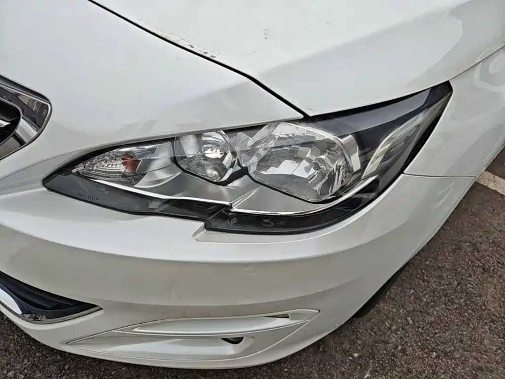 Peugeot 408 — миниатюра 24