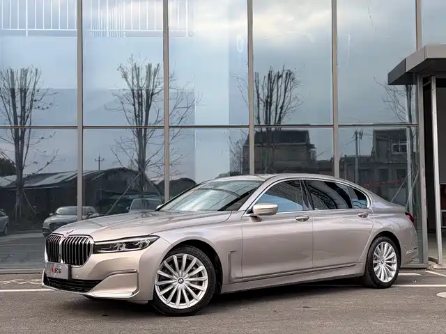 BMW 7 SERIES
